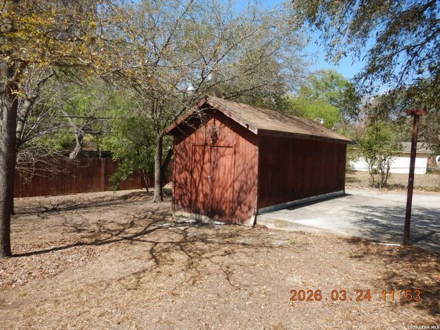 122 Downing, San Antonio, TX 78209