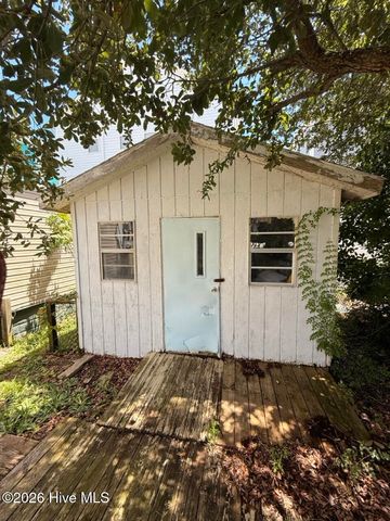 1511 Mackerel Lane, Carolina Beach, NC 28428