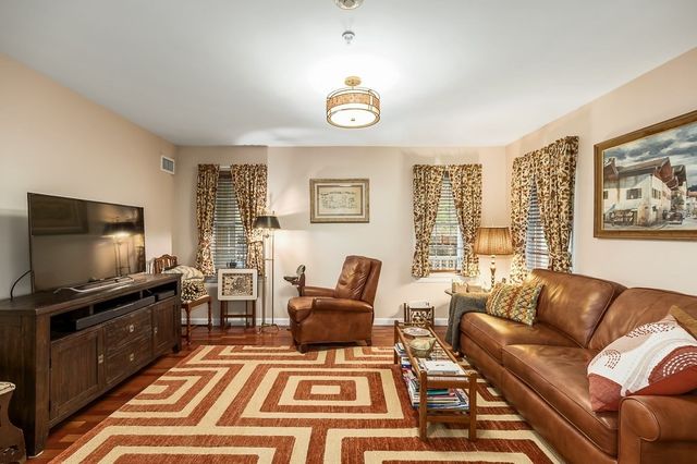 8 Masi Meadow Ln A, Middleton, MA 01949