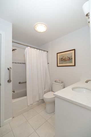 8 Masi Meadow Ln A, Middleton, MA 01949