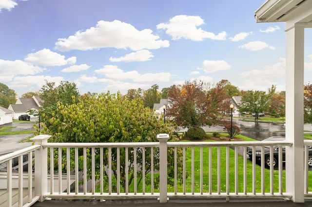 8 Masi Meadow Ln A, Middleton, MA 01949