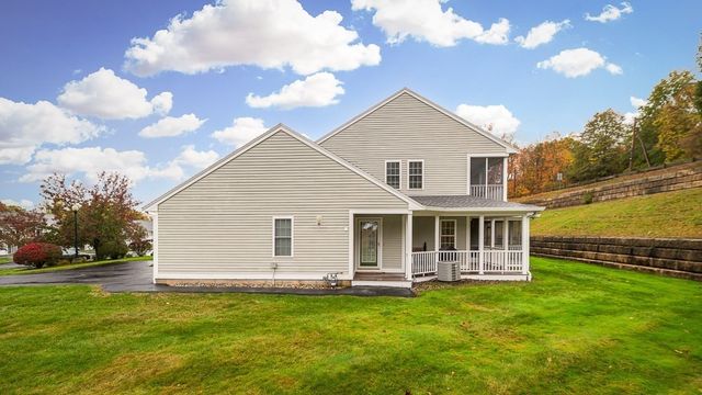8 Masi Meadow Ln A, Middleton, MA 01949
