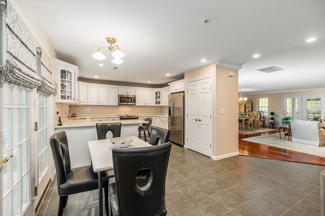 8 Masi Meadow Ln A, Middleton, MA 01949