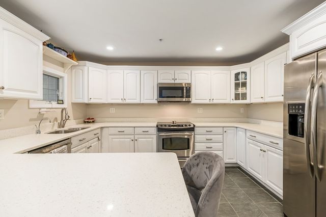 8 Masi Meadow Ln A, Middleton, MA 01949