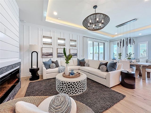 6105 WHITE MANGROVE LANE, Bradenton, FL 34210