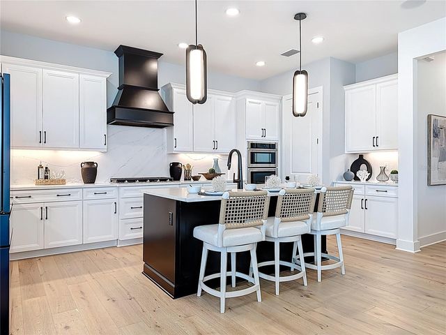 6105 WHITE MANGROVE LANE, Bradenton, FL 34210