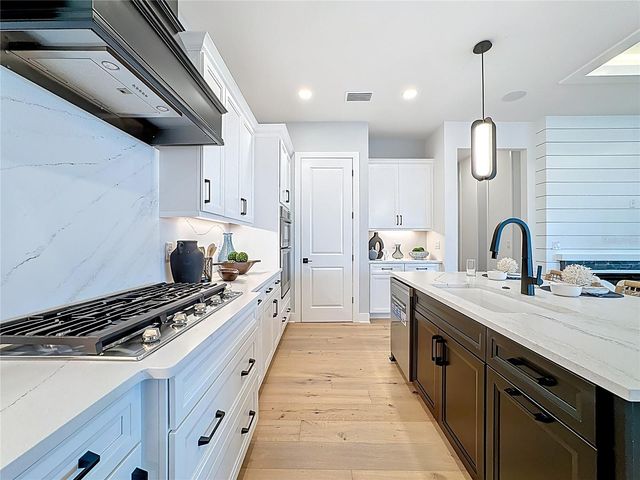 6105 WHITE MANGROVE LANE, Bradenton, FL 34210