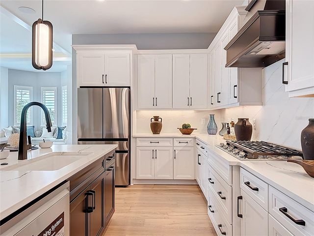 6105 WHITE MANGROVE LANE, Bradenton, FL 34210