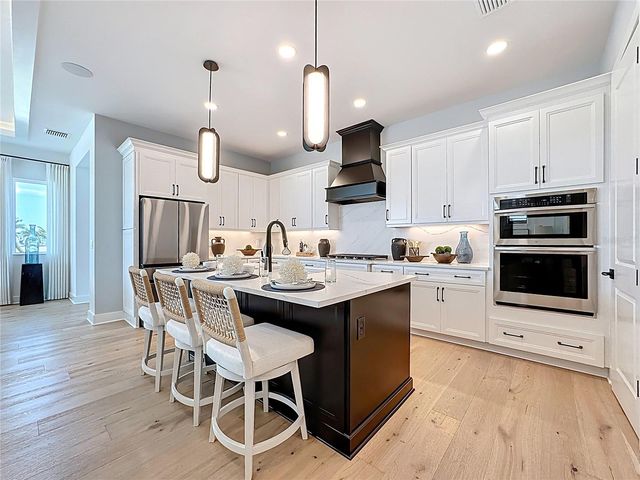 6105 WHITE MANGROVE LANE, Bradenton, FL 34210