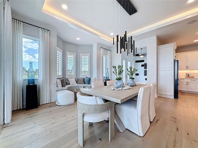 6105 WHITE MANGROVE LANE, Bradenton, FL 34210