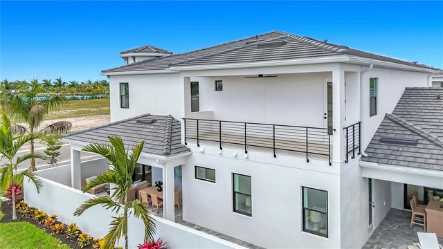 6105 WHITE MANGROVE LANE, Bradenton, FL 34210