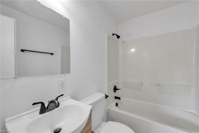 322 Avondale RD, Portsmouth, VA 23701