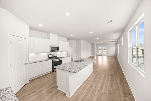 2354 Quinn Dr, White House, TN 37188