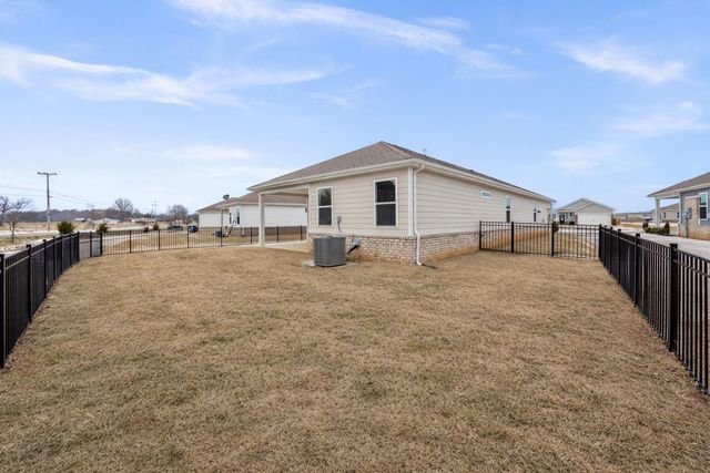 2354 Quinn Dr, White House, TN 37188