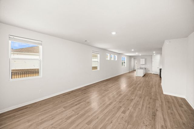 2354 Quinn Dr, White House, TN 37188