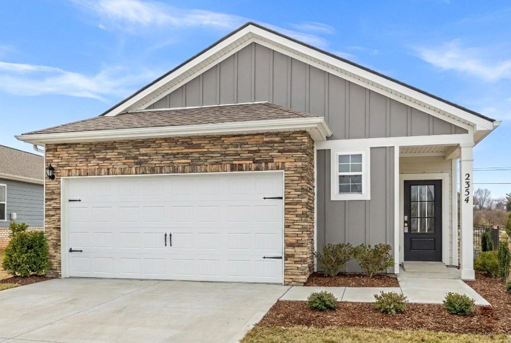 2354 Quinn Dr, White House, TN 37188