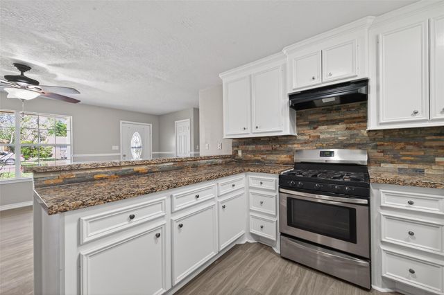 210 N Shirley Lane, Willis, TX 77378