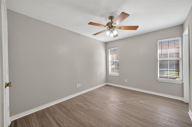 210 N Shirley Lane, Willis, TX 77378