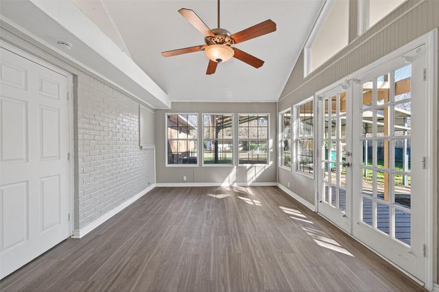 210 N Shirley Lane, Willis, TX 77378