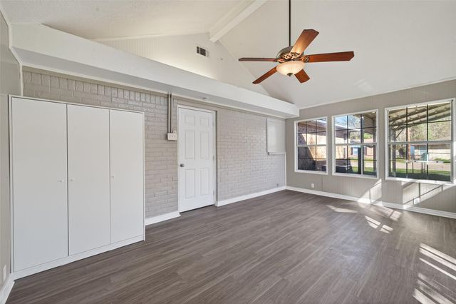 210 N Shirley Lane, Willis, TX 77378