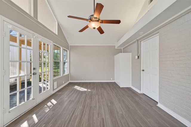 210 N Shirley Lane, Willis, TX 77378