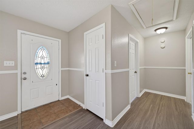 210 N Shirley Lane, Willis, TX 77378