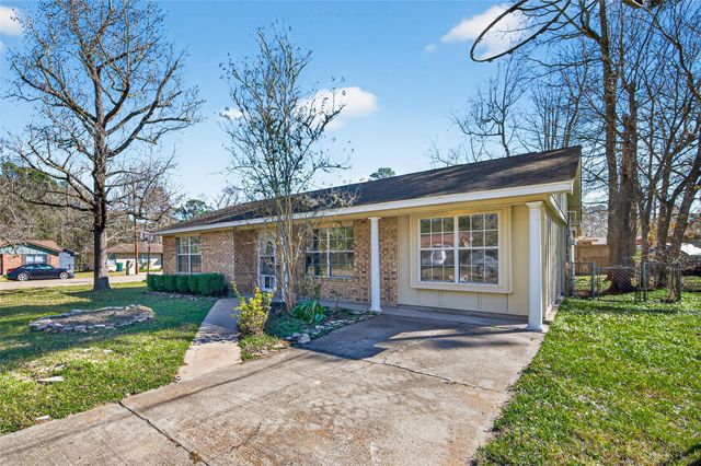 210 N Shirley Lane, Willis, TX 77378