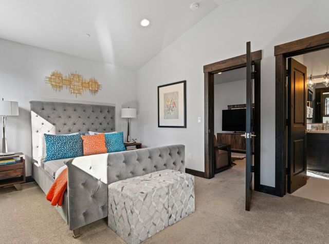 9098 Heartwood Drive, Truckee, CA 96161