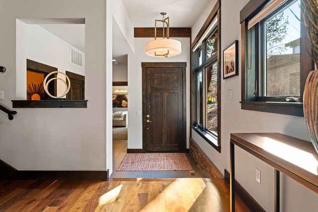 9098 Heartwood Drive, Truckee, CA 96161