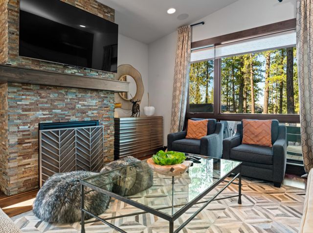 9098 Heartwood Drive, Truckee, CA 96161