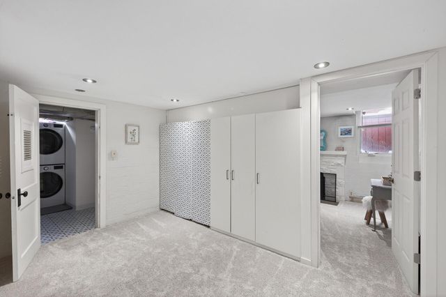 1885 Eleanor Avenue, Saint Paul, MN 55116