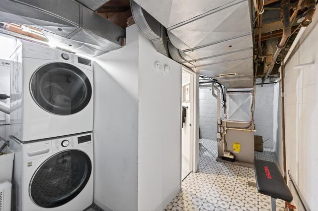 1885 Eleanor Avenue, Saint Paul, MN 55116