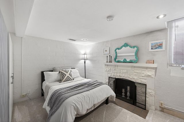 1885 Eleanor Avenue, Saint Paul, MN 55116