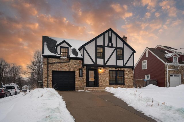 1885 Eleanor Avenue, Saint Paul, MN 55116