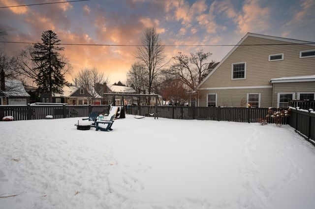 1885 Eleanor Avenue, Saint Paul, MN 55116