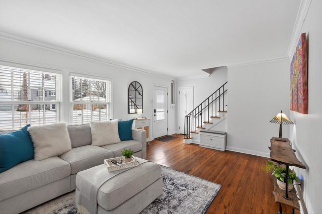 1885 Eleanor Avenue, Saint Paul, MN 55116