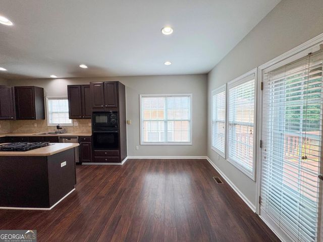 7172 Thoreau Circle, South Fulton, GA 30349