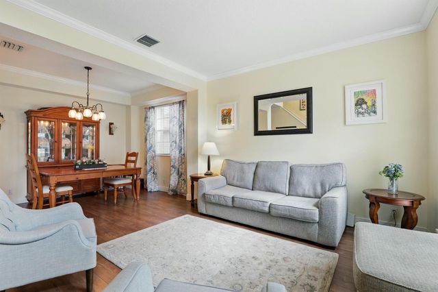 15032 Oak Chase Court, Wellington, FL 33414