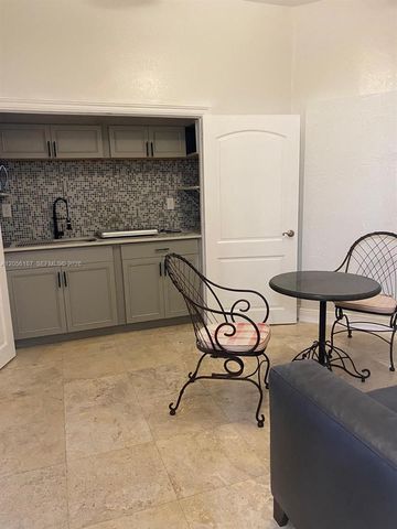 39** SW 144th Avenue A, Miami, FL 33175