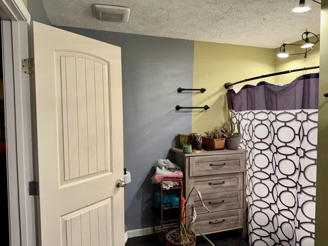 225 Lake Forrest Rd, Lynchburg, TN 37352