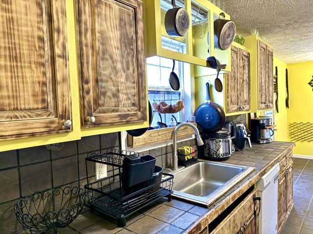 225 Lake Forrest Rd, Lynchburg, TN 37352