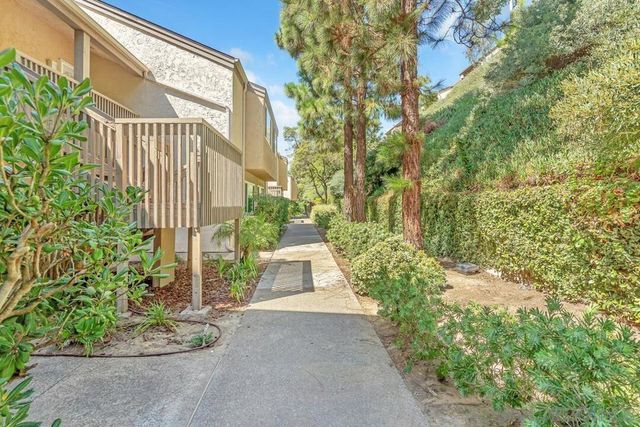 3116 Via Alicante G, La Jolla, CA 92037