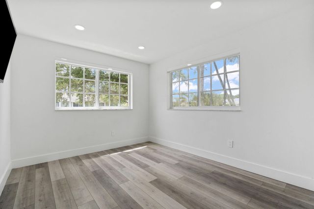4952 SW 122nd Terrace, Cooper City, FL 33330