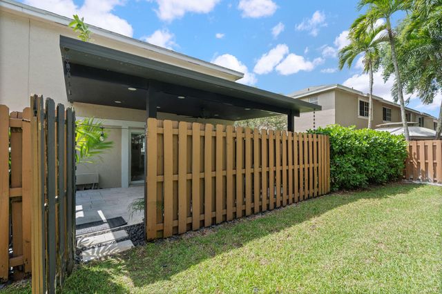 4952 SW 122nd Terrace, Cooper City, FL 33330