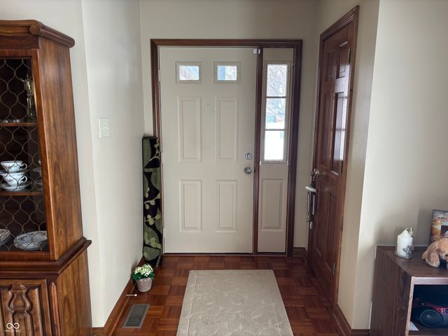 114 Mackinac Court, Indianapolis, IN 46227