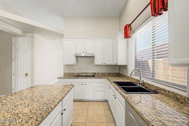 3123 E AMBER RIDGE Way, Phoenix, AZ 85048