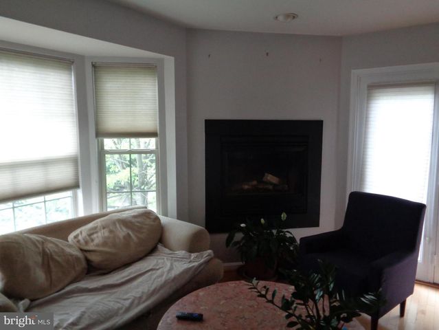 6515 POLYNESIAN LN, Glen Burnie, MD 21060