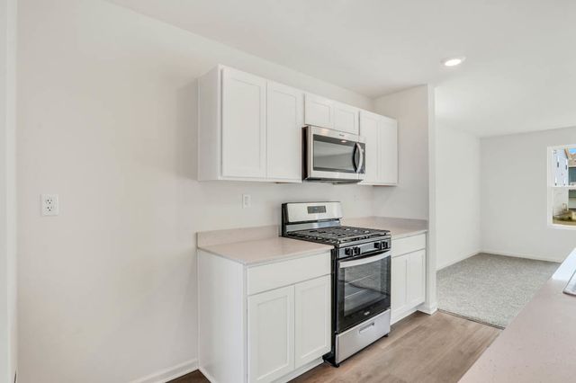 2648 Arrowhead Drive, Pingree Grove, IL 60140