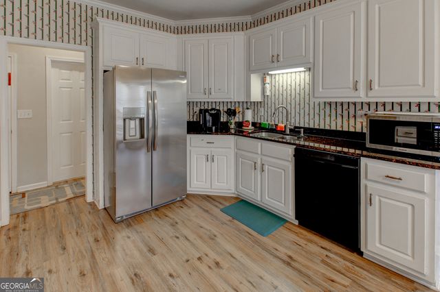 500 SE Nicole Court, Conyers, GA 30094