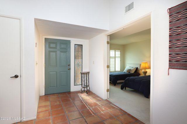 8556 N Arnold Palmer Drive, Tucson, AZ 85742